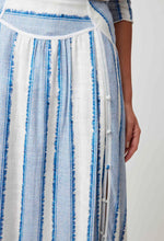 Load image into Gallery viewer, HARMONY LINEN VISCOSE SKIRT IN SORRENTO STRIPE
