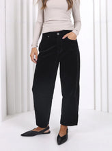 Load image into Gallery viewer, Monaco Jeans TONI BARREL CORD JEANS
