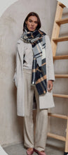Load image into Gallery viewer, Women&#39;s long herrone coat with flap and plastron pockets
