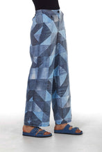 Load image into Gallery viewer, Amoni pants with patchwork print
