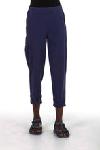 Load image into Gallery viewer, Geisha trousers in ribbed organic cotton Midnight
