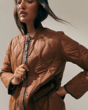 Load image into Gallery viewer, Paz Torras 124753  PARKA CAMEL
