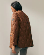 Load image into Gallery viewer, Paz Torras 124753  PARKA CAMEL
