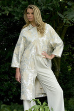 Load image into Gallery viewer, TRELISE COOPER GOSSIP PEARL Coat
