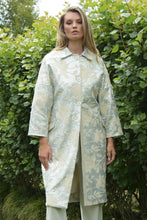 Load image into Gallery viewer, TRELISE COOPER GOSSIP PEARL Coat

