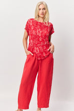 Load image into Gallery viewer, Valia  Clover Tee IN RED
