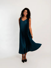 Load image into Gallery viewer, Alquema Zuko Dress
