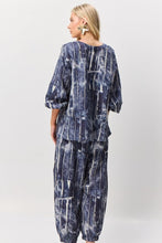Load image into Gallery viewer, VALIA OCEAN BLOUSE
