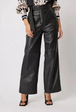 Load image into Gallery viewer, HALSTON LEATHER PANT IN BLACK
