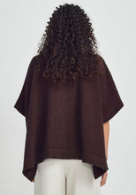 Load image into Gallery viewer, Untouched World Anne Cape 100414 Cacao
