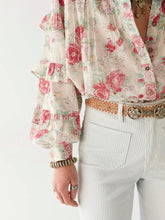 Load image into Gallery viewer, Maison Hotel Lolita Blouse - Candy Roses
