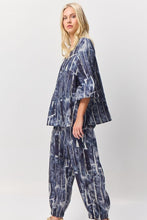 Load image into Gallery viewer, VALIA OCEAN BLOUSE
