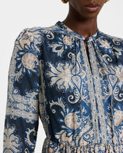 Load image into Gallery viewer, Lucrezia Tiered Paisley-Print Midi Dress
