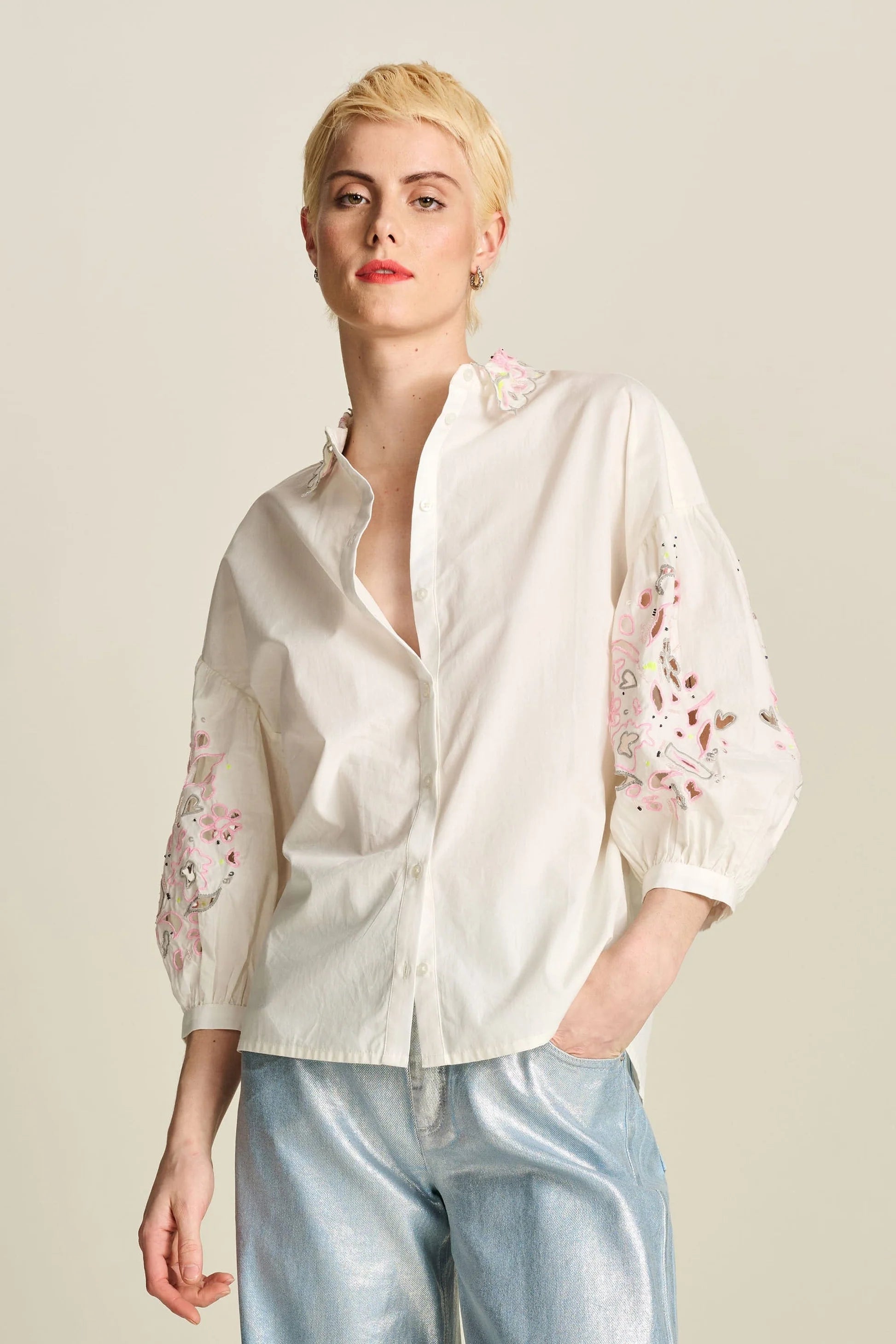 【deres】blooming embroidery blouse BLOUSE Embroidery Blooming Ecru – Black Orange Boutique
