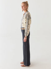 Load image into Gallery viewer, Maison Hotel Stephanie Blouse - Off White
