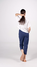 Load image into Gallery viewer, Geisha organic cotton seersucker pants Dark Blue
