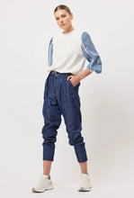 Load image into Gallery viewer, TRANSIT TENCEL DENIM ROLLED CUFF PANT
