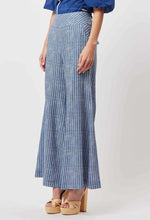 Load image into Gallery viewer, PANAMA LINEN VISCOSE WIDE PANT IN DEL MAR STRIPE
