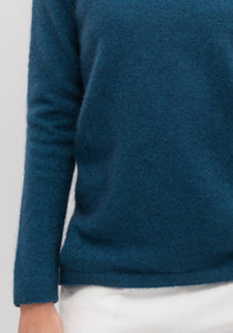 ESSENCE SWEATER