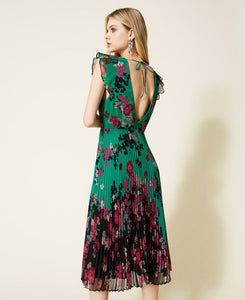 Floral creponne dress with pleats