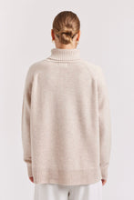 Load image into Gallery viewer, TOASTIE POLO
