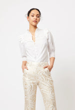 Load image into Gallery viewer, ELYSIAN SCALLOP DETAIL EMBROIDERED COTTON BLOUSE
