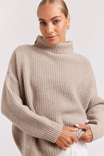 Load image into Gallery viewer, GWEN SWEATER
